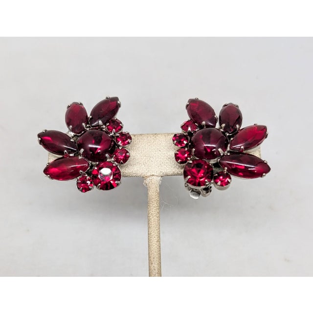 Mid-Century Modern Vintage 1960s Verified Delizza & Elster Faux-Garnet Clip Earrings-2 Pieces For Sale - Image 3 of 7