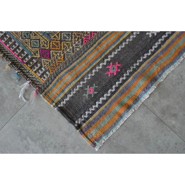 Textile 1960s Hand Woven Braided Jajim Kilim Area Rug - 5'7" X 9'8" For Sale - Image 7 of 9