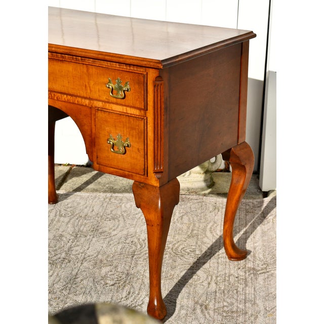 Queen Anne Antique Bench Made Maple Queen Anne Style Three Drawer Lowboy W/Spade Feet For Sale - Image 3 of 12