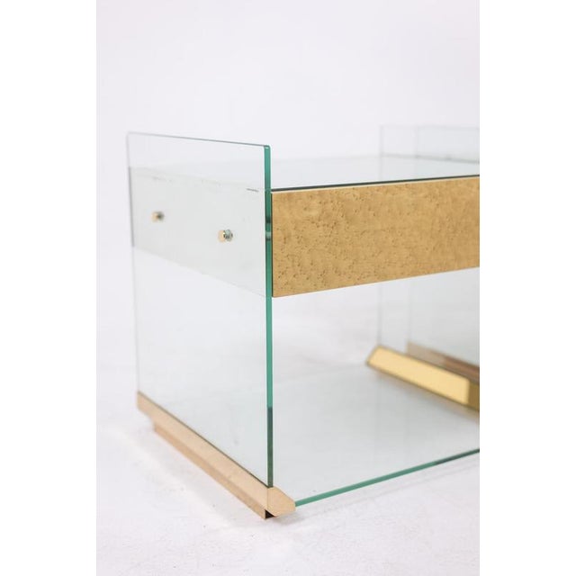 Bedside Tables in Brass, Glass and Mirror, 1970s, Set of 2 For Sale - Image 4 of 8