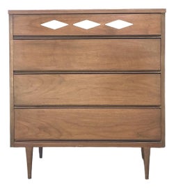 Example of Bassett Furniture Dressers and Chests of Drawers