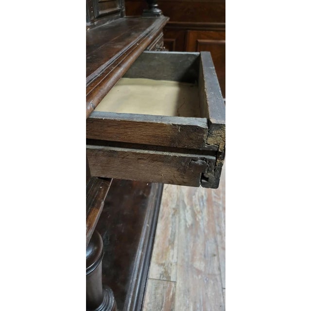 Renaissance Cabinet in Carved Wood, 1680 For Sale - Image 6 of 11