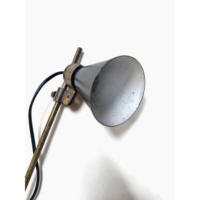 Mid-Century Modern Sasso Table Lamp in Brass with Aluminum Lampshade by Luigi Caccia Dominioni for Azucena, Italy, 1948 For Sale - Image 3 of 5