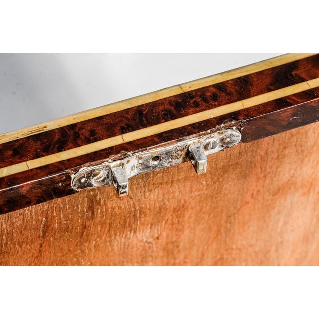 Extraordinary Antique English Burl Wood Cigar Box Sterling Silver Fittings Luxury Home Decor Tobacciana For Sale - Image 9 of 18