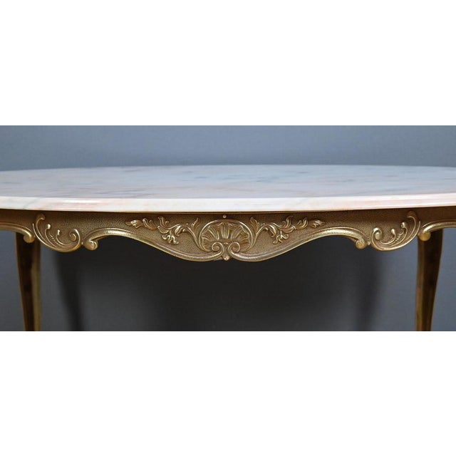 Mid-20th Century Louis XV Style Coffee Table in Marble and Brass, 1950s For Sale - Image 9 of 18