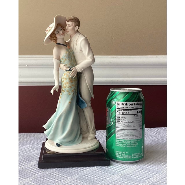 Italian VTG Giuseppe Armani Figurines “Stolen Kiss” 1550c Florence Italy For Sale - Image 3 of 12