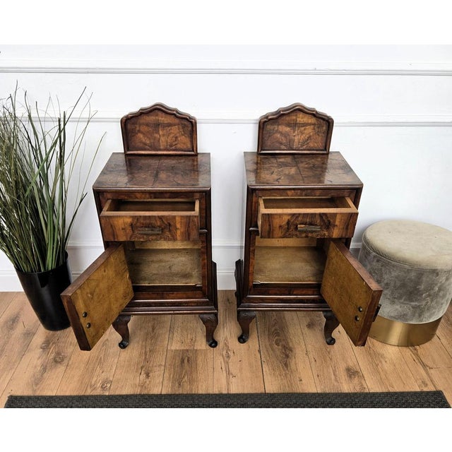 Italian Art Deco Nightstands in Burl Walnut, 1940s, Set of 2 For Sale - Image 6 of 10