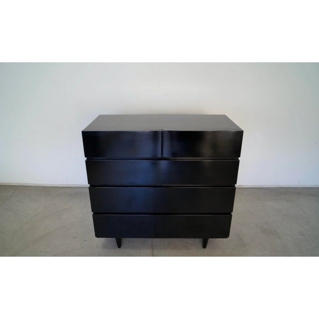 Mid-Century Modern 1950's Mid-Century Modern American of Martinsville Dresser For Sale - Image 3 of 13