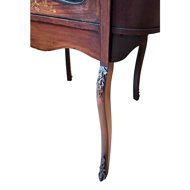 Auburn Vintage French Louis XV-style Small Liquor Cabinet/Occasional Table For Sale - Image 8 of 12
