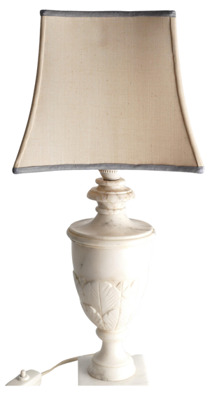 Neoclassical White Florentine Alabaster Table Lamp with Leaf Relief, Italy