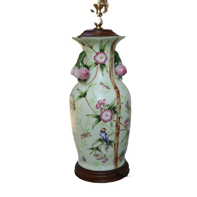 Metal Wildwood Ginger Jar Shaped Painted Botanical, Bamboo and Bird Table Lamp For Sale - Image 7 of 12