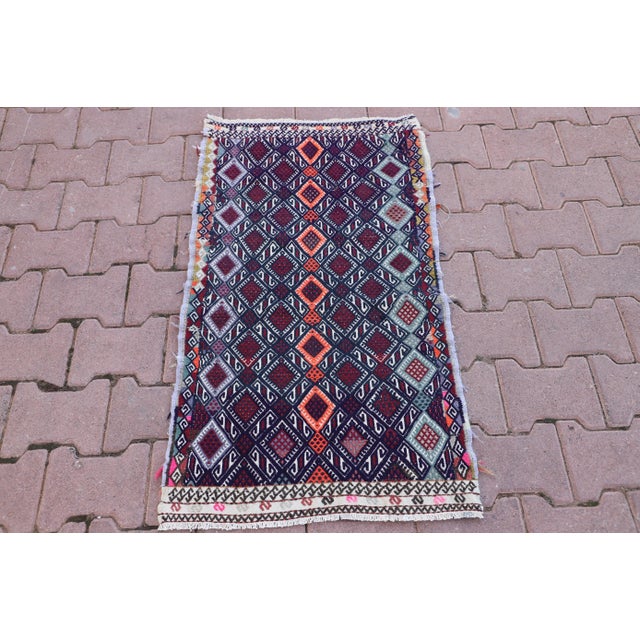 1960s Tribal Style Turkish Oushak Cicim Kilim Rug For Sale - Image 9 of 9