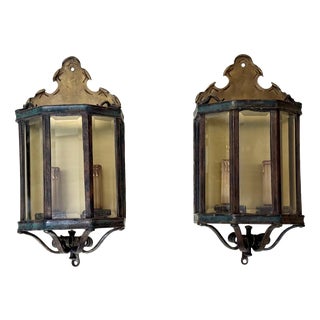 Louis XV Bronze Brass Wall Lanterns in Faceted Glass, Germany, 1970s, Set of 2 For Sale