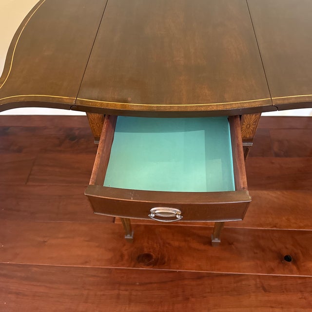 Wood 1940s Pair of Vintage Pembroke Tables For Sale - Image 7 of 12