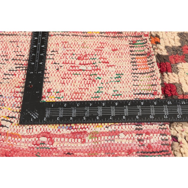 Textile Vintage Azilal Boucherouite Moroccan Rug, 03'02 X 05'06 For Sale - Image 7 of 10