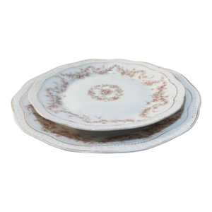 Early 20th Century z.s. & Co. Bavaria 'Orleans' Pattern Porcelain Plate Set With Dinner and Bread Plates