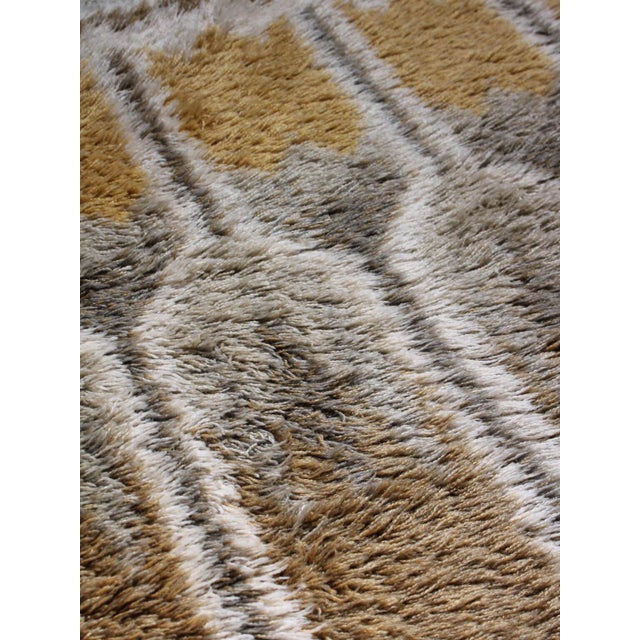 Swedish Rya Wool Rug in Natural Yellow and Grey, 1960, in Flawless conditions. Designed 1960 to 1969