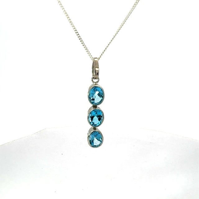 Contemporary Classic 925 Silver December Birthstone Pendant With 8x6mm Three Stone For Sale - Image 3 of 15