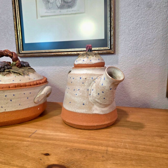 Mid 20th Century Sandra Schmitt McKenzie River Pottery Stoneware Teapot & Lidded Casserole Set, Rustic Studio Art Pottery For Sale - Image 4 of 17