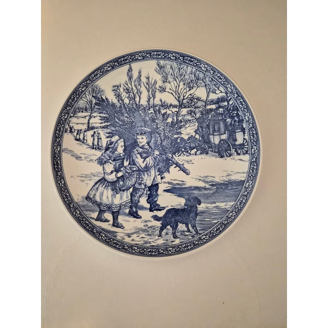Celebrate the holiday season with this beautiful set of four Spode Victorian Annual Christmas plates from the Blue Room...
