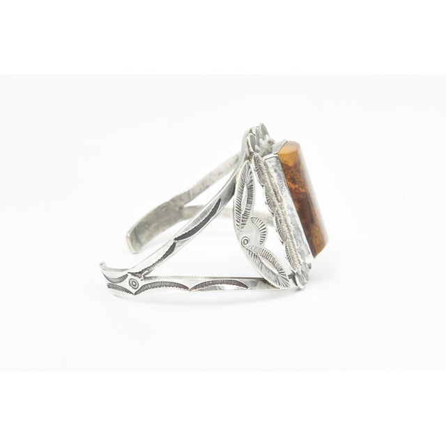 Rustic Mid 20th Century Southwestern Navajo Native American Style Moss Agate Silver Cuff Bracelet For Sale - Image 3 of 9