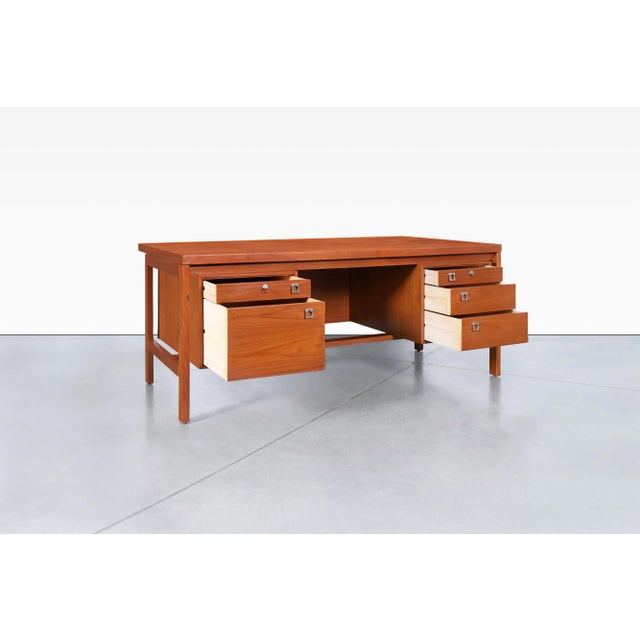 Mid-Century Modern Executive Teak Desk by Arne Vodder for h.p. Hansen, 1960s For Sale In Los Angeles - Image 6 of 12