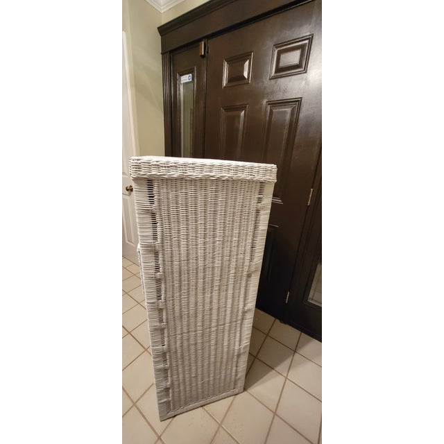 Wood 1980's Henry Link Style Coastal 6 - Drawer Wicker Dresser For Sale - Image 7 of 15