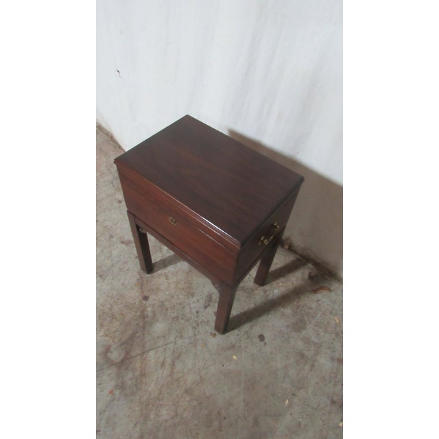 Traditional 1980s Ethan Allen Georgian Court Campaign Chest Silver Chest End Table For Sale - Image 3 of 7