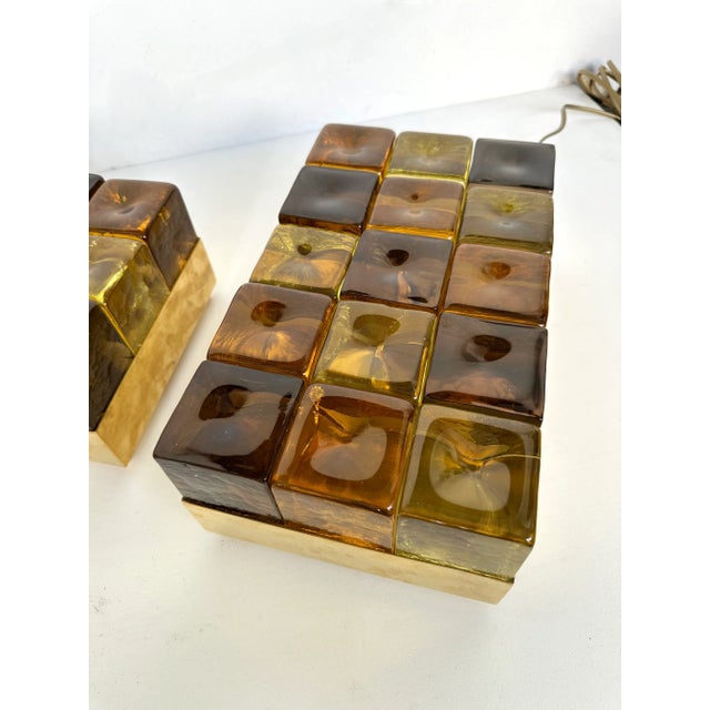 Mid-Century Modern Contemporary Pair of Brass and Murano Glass Cube Marquetry Lamps, Italy For Sale - Image 3 of 12