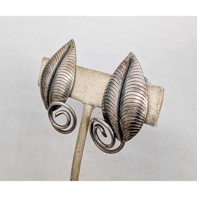 1950s Vintage Signed Napier Silvertone Linden Leaves Clip Earrings, 1954 Ad Piece- 2 Pieces For Sale - Image 5 of 8