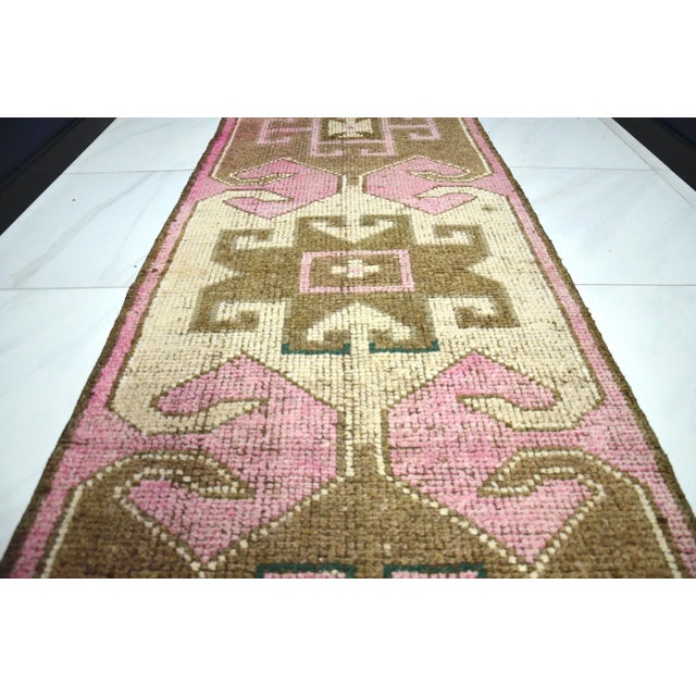 1960s Vintage Boho Wool Runner For Sale - Image 5 of 11