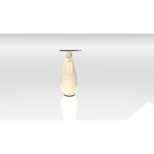 Eje-Design celebrates nature and organic form. This abstract creation from the house of Eje-Design, as pure as it is...