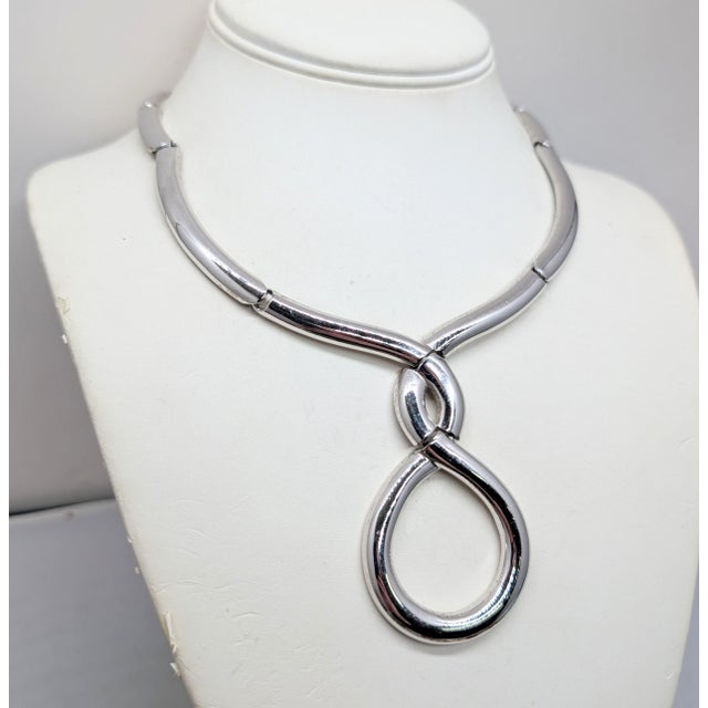 Monet Vintage 1976 Signed Monet Rhodium Plated Loop Twisted Necklace For Sale - Image 4 of 10