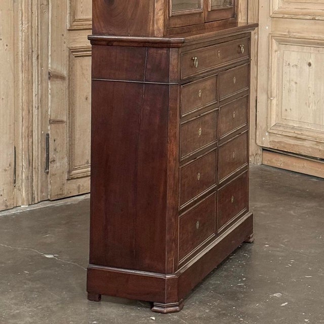 19th Century Louis Philippe Period Walnut Bookcase For Sale - Image 12 of 18