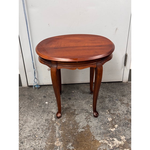 Brown Hekman Furniture Queen Anne Cherry Wood Side Table For Sale - Image 8 of 12