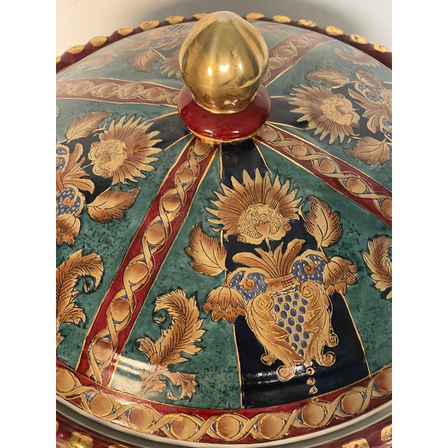 1940s Mid 20th Century Chinese Export Tureen Handpainted With Lion Handles and Cover For Sale - Image 5 of 10