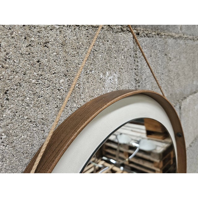 Vintage Round Wall Mirror in PVC and Eco-Leather, 1970 For Sale - Image 4 of 11
