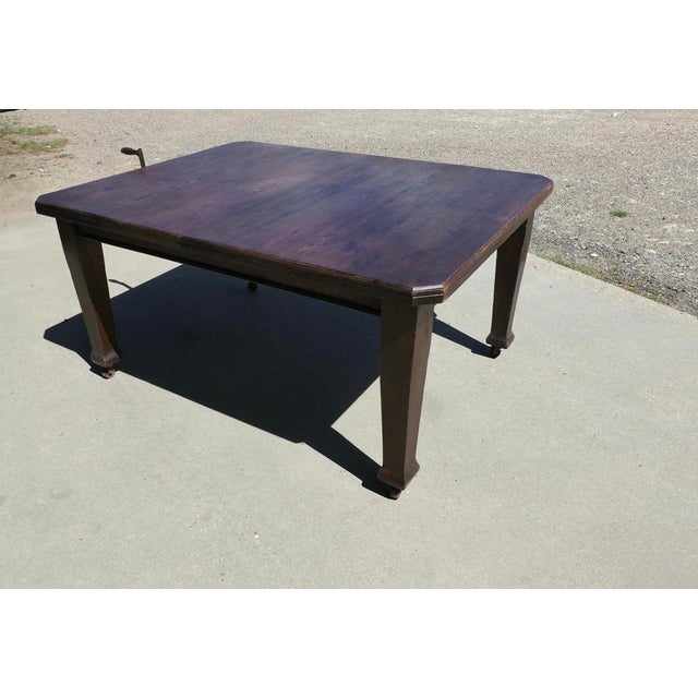 Victorian Arts and Crafts Oak Wind-Out Dining Table, 1890 For Sale - Image 6 of 8