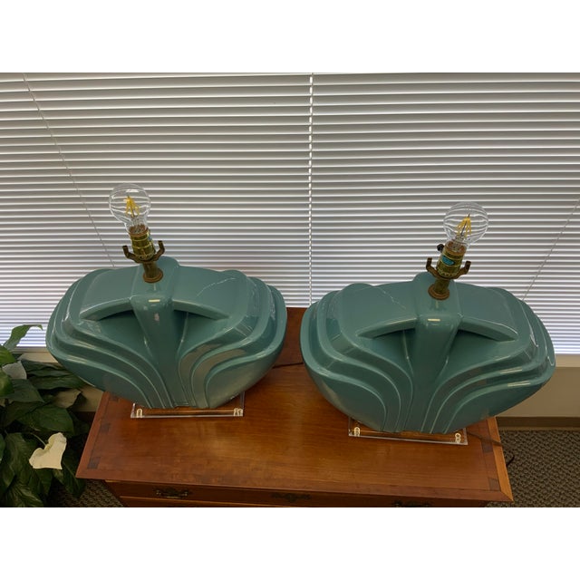 Ceramic 1980s Postmodern Seafoam Green Ceramic Glazed Table Lamps With Lucite Base - a Pair For Sale - Image 7 of 8