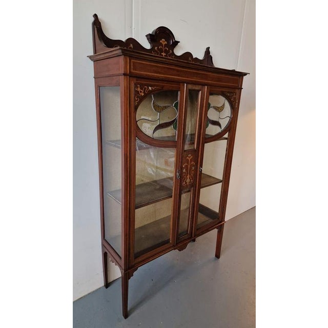Art Nouveau Display Case in Mahogany For Sale - Image 3 of 9