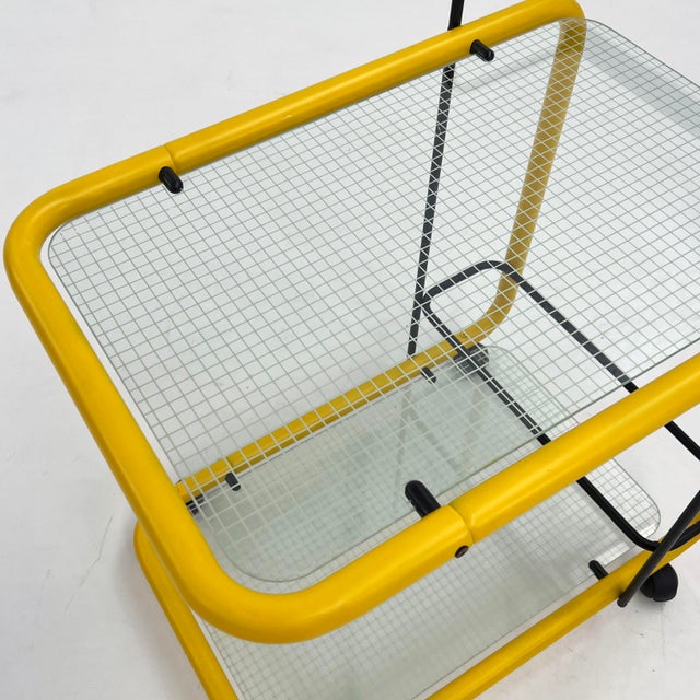 Postmodern Yellow Serving Trolley with Quaderna Pattern, 1980s For Sale - Image 6 of 10
