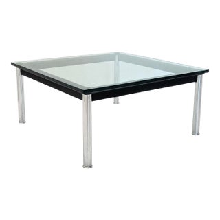 Cassina Lc10 Table en Tube Basse Coffee Table Glass Top Chrome Legs Black Base Le Corbusier Pierre Jeanneret Charlotte Perriand For Sale