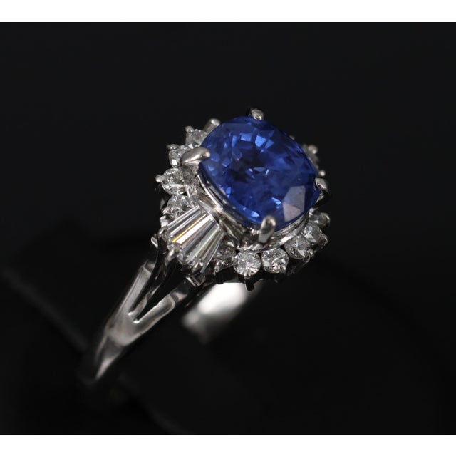 Late 20th Century Fine 2.72ct Gia Ceylon Sapphire & 0.55ct Diamond Platinum Ring Size 6.75 For Sale - Image 9 of 18