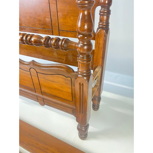 Art Deco Early 20th Century Depression Era Colonial Revival Turned Cannonball Full Size Bed For Sale - Image 3 of 10