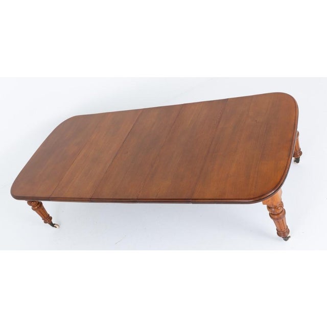 Victorian Extendable Dining Table in Oak, 1860 For Sale - Image 4 of 8