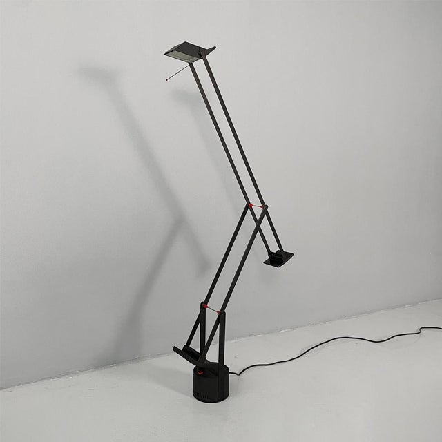 Italian Modern Black Tizio Table Lamps by Richard Sapper for Artemide, 1980s, Set of 2 For Sale - Image 3 of 15