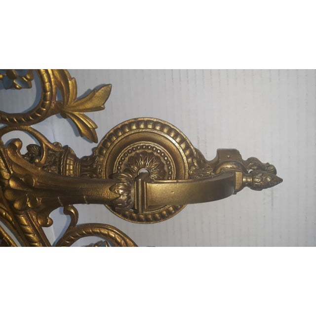 Gold Early 20th Century Hollywood Regency Style Gilded 7 Lights Walls Sconce For Sale - Image 8 of 9