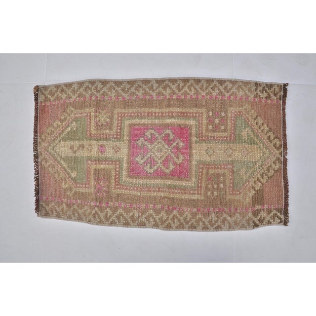 Small Turkish Handmade Wool Rug, 1960s For Sale - Image 6 of 6