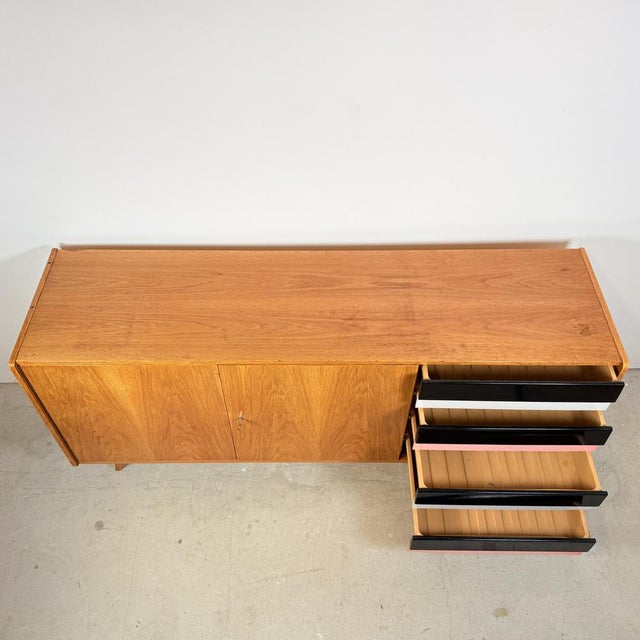 U460 Sideboard with Colored Drawers by Jiří Jiroutek for Interier Praha, 1965 For Sale - Image 11 of 17