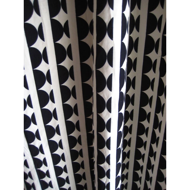 French Mid-Century Modern Runs of Geometrical Black and White Textiles Over 5 Yards For Sale - Image 12 of 14